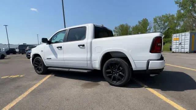 2026 Ram 1500 Laramie Crew Cab 4x4 5'7" Box