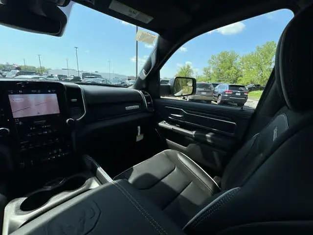 2026 Ram 1500 Laramie Crew Cab 4x4 5'7" Box