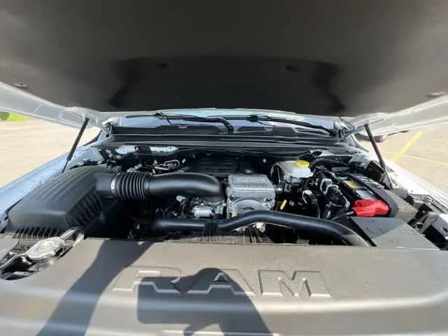2026 Ram 1500 Laramie Crew Cab 4x4 5'7" Box