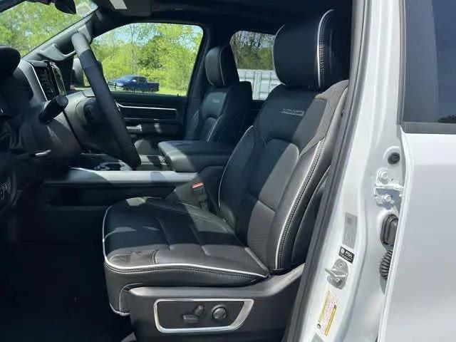 2026 Ram 1500 Laramie Crew Cab 4x4 5'7" Box