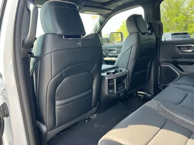 2026 Ram 1500 Laramie Crew Cab 4x4 5'7" Box