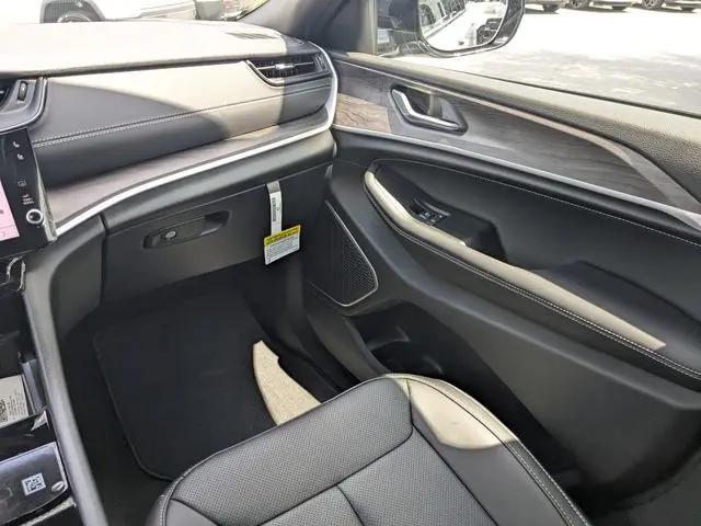 2026 Jeep Grand Cherokee L Limited Reserve