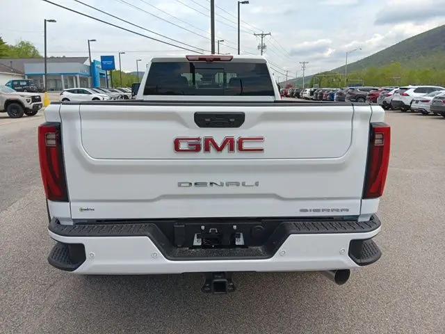 2026 GMC Sierra 3500HD Crew Cab, Long Bed, Denali Dual Rear Wheel, 4WD