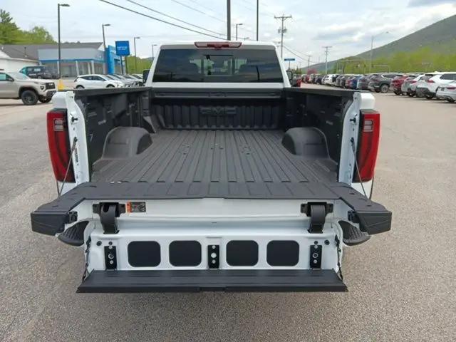 2026 GMC Sierra 3500HD Crew Cab, Long Bed, Denali Dual Rear Wheel, 4WD