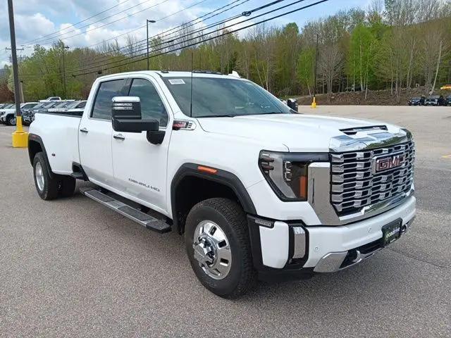 2026 GMC Sierra 3500HD Crew Cab, Long Bed, Denali Dual Rear Wheel, 4WD