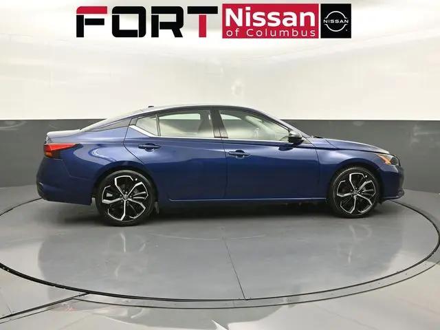 2024 Nissan Altima SR FWD
