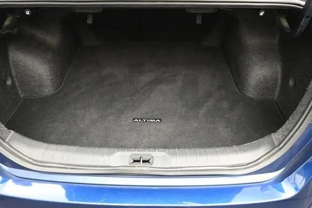 2024 Nissan Altima SR FWD
