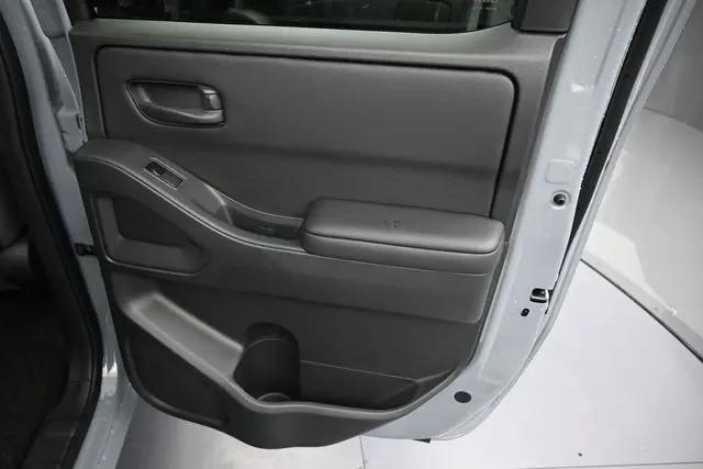 2026 Nissan Frontier Crew Cab SV 4x2