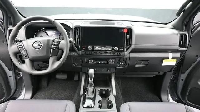2026 Nissan Frontier Crew Cab SV 4x2