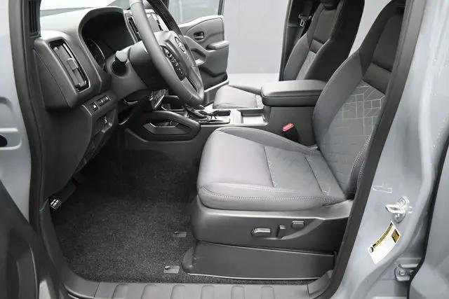 2026 Nissan Frontier Crew Cab SV 4x2