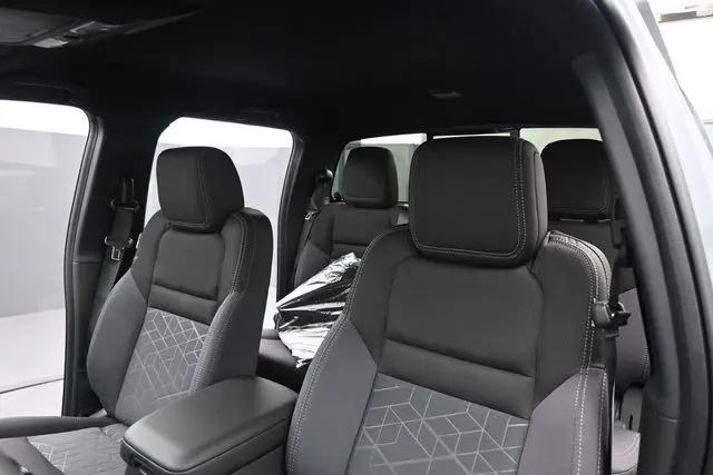 2026 Nissan Frontier Crew Cab SV 4x2