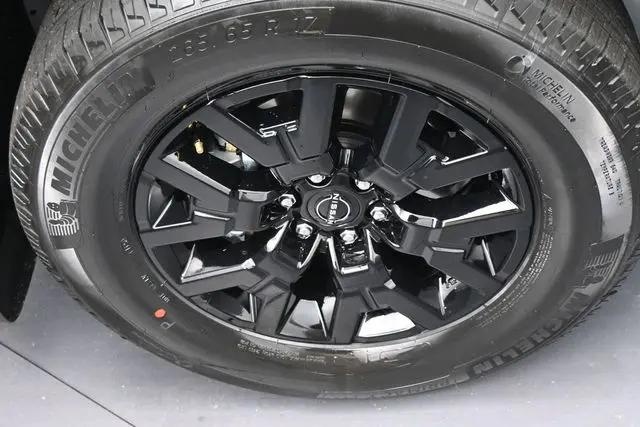 2026 Nissan Frontier Crew Cab SV 4x2