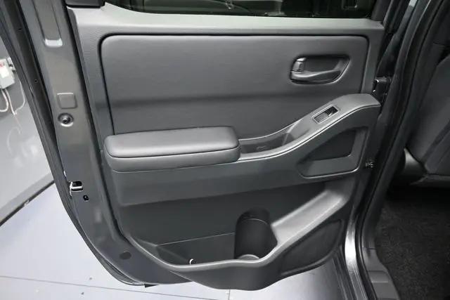 2026 Nissan Frontier Crew Cab SV 4x2