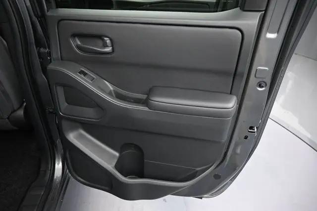 2026 Nissan Frontier Crew Cab SV 4x2
