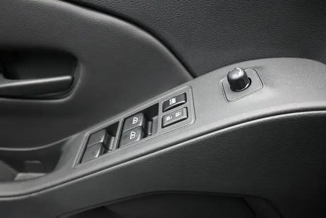 2026 Nissan Frontier Crew Cab SV 4x2