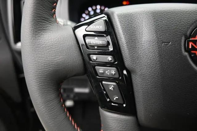 2026 Nissan Frontier Crew Cab PRO-4X 4x4
