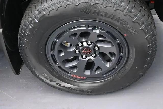 2026 Nissan Frontier Crew Cab PRO-4X 4x4