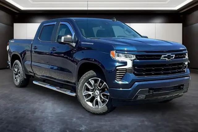 2022 Chevrolet Silverado 1500 4WD Crew Cab Standard Bed RST