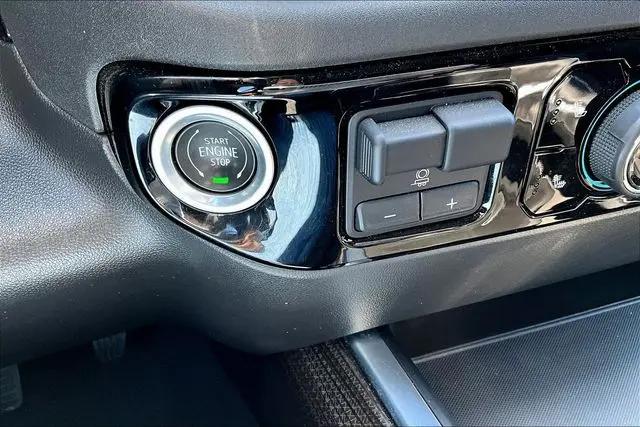 2022 Chevrolet Silverado 1500 4WD Crew Cab Standard Bed RST