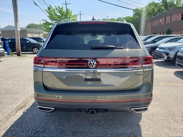 2026 Volkswagen Atlas SE with Technology