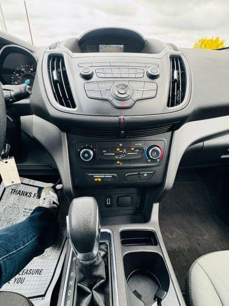 2019 Ford Escape S