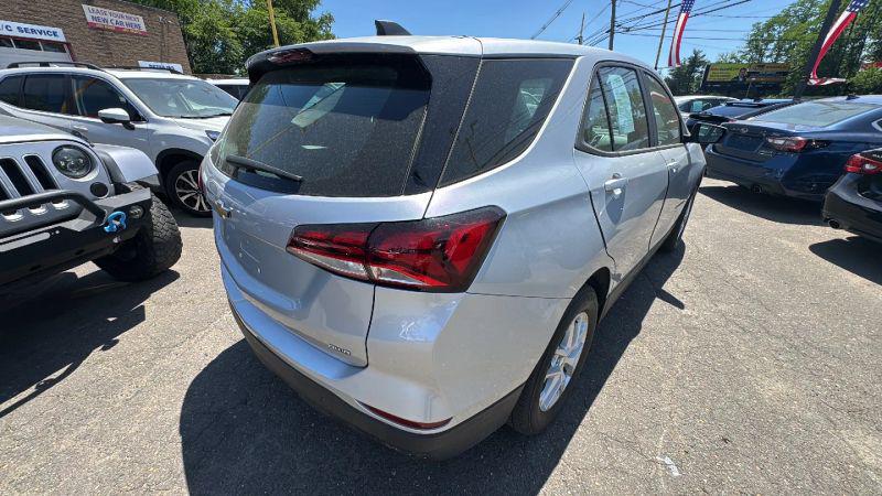 2022 Chevrolet Equinox AWD LS