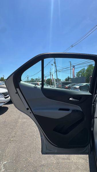 2022 Chevrolet Equinox AWD LS