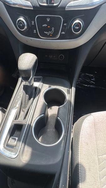 2022 Chevrolet Equinox AWD LS