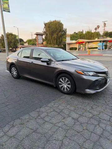2020 Toyota Camry LE Hybrid