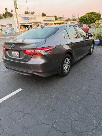 2020 Toyota Camry LE Hybrid
