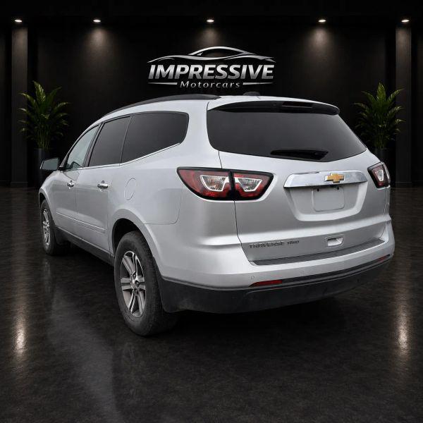 2017 Chevrolet Traverse 2LT