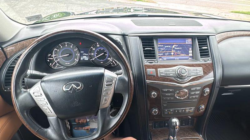 2016 INFINITI QX80 Base