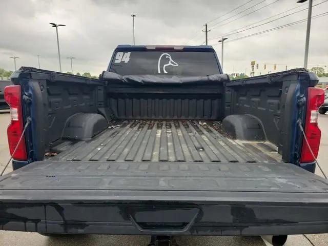 2022 Chevrolet Silverado 2500HD 4WD Crew Cab Standard Bed Custom