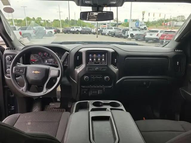 2022 Chevrolet Silverado 2500HD 4WD Crew Cab Standard Bed Custom