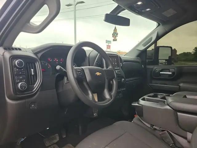2022 Chevrolet Silverado 2500HD 4WD Crew Cab Standard Bed Custom
