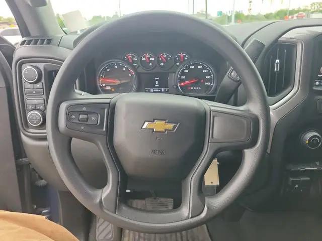 2022 Chevrolet Silverado 2500HD 4WD Crew Cab Standard Bed Custom