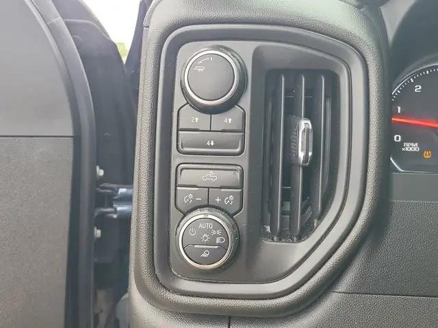 2022 Chevrolet Silverado 2500HD 4WD Crew Cab Standard Bed Custom