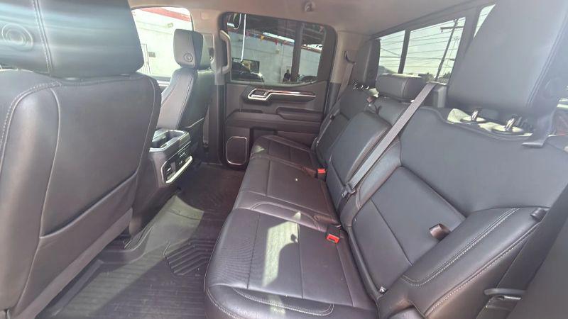 2022 Chevrolet Silverado 1500 4WD Crew Cab Short Bed LTZ