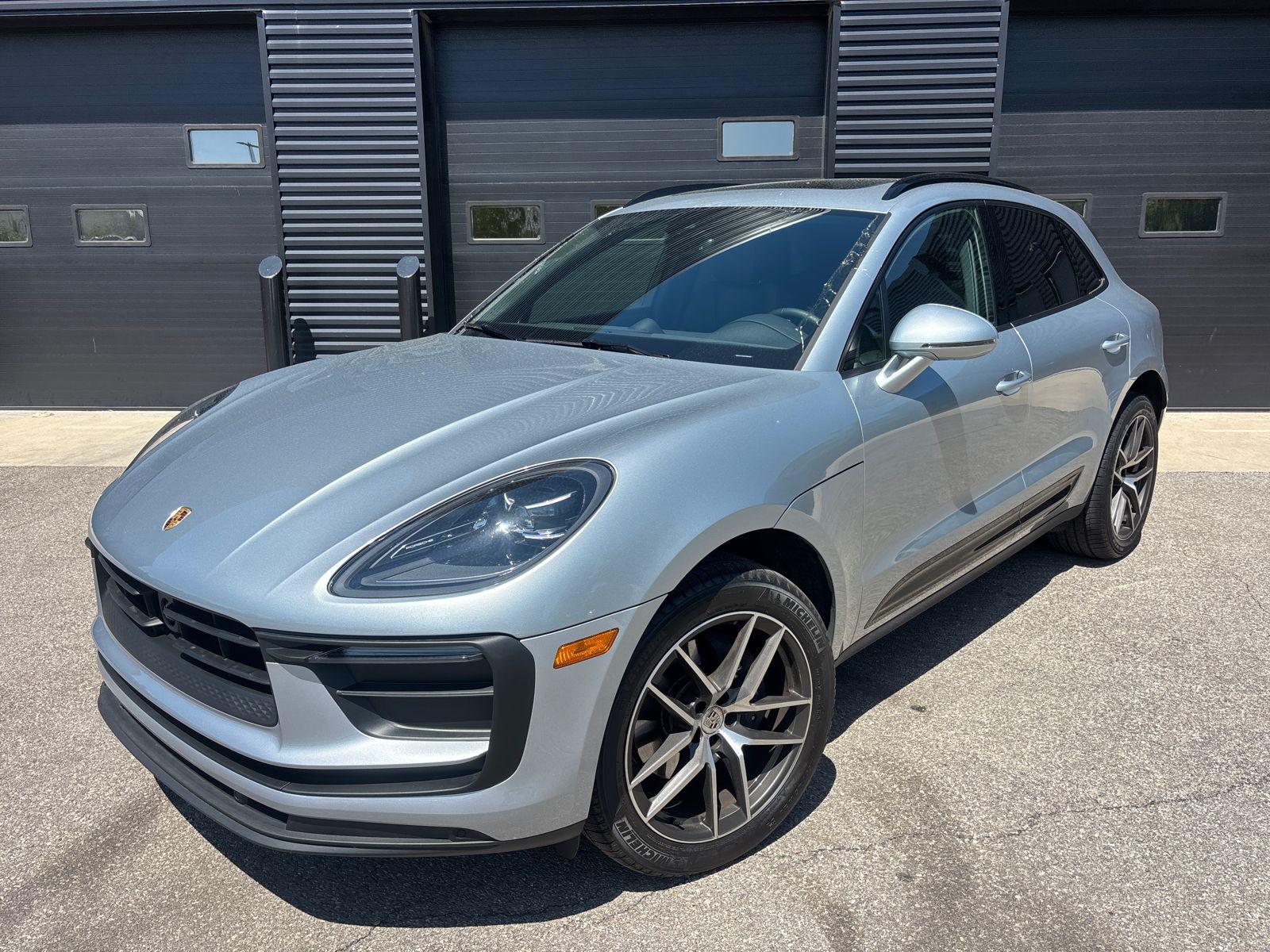 /2025 Porsche Macan