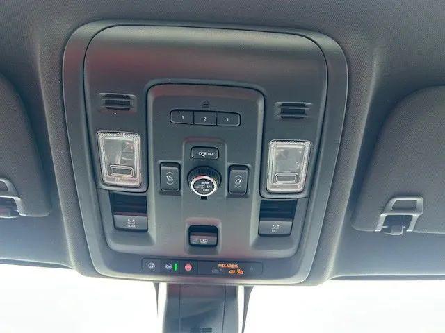 2021 Chevrolet Suburban 4WD Z71