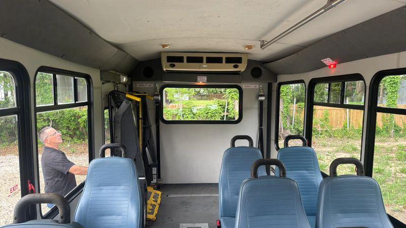 2012 Ford E-350 Cutaway Base