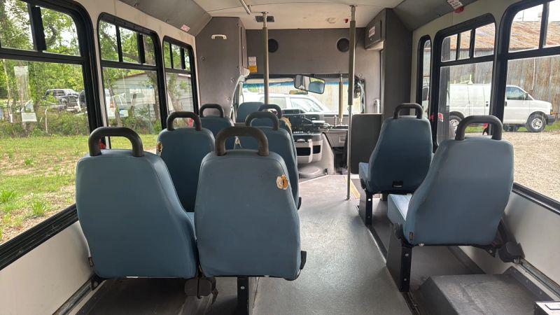 2012 Ford E-350 Cutaway Base