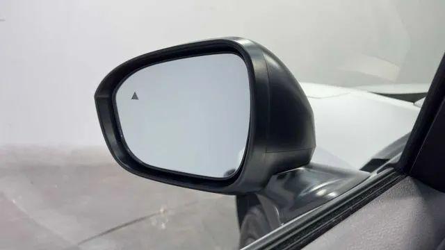 2025 Nissan Kicks S FWD