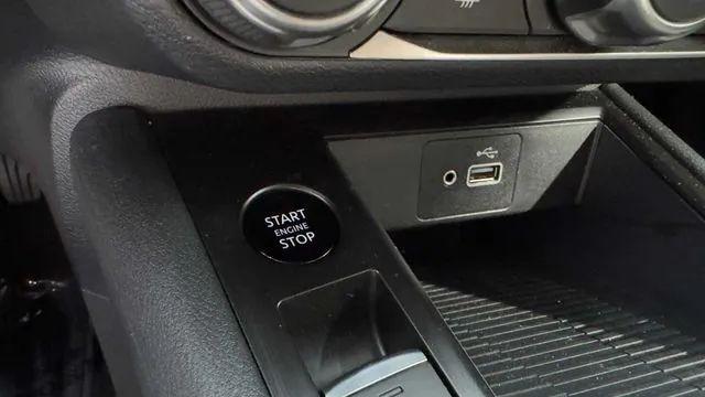 2025 Nissan Kicks S FWD
