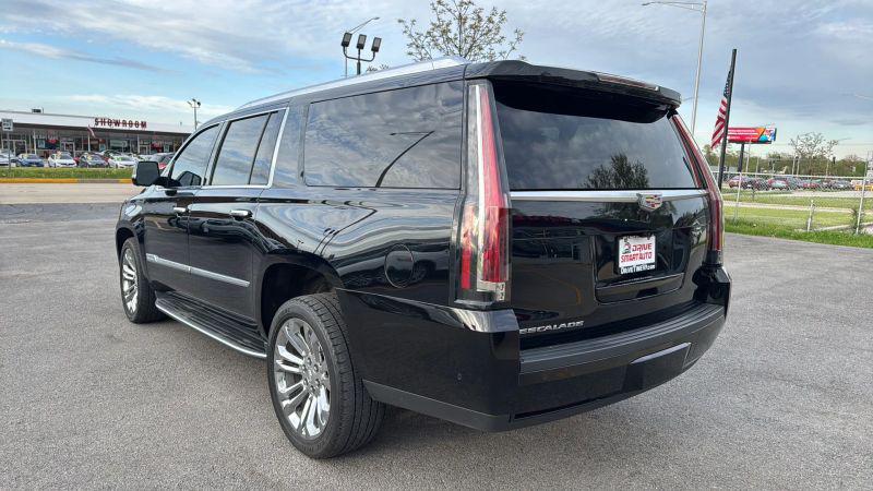 2019 Cadillac Escalade ESV Luxury