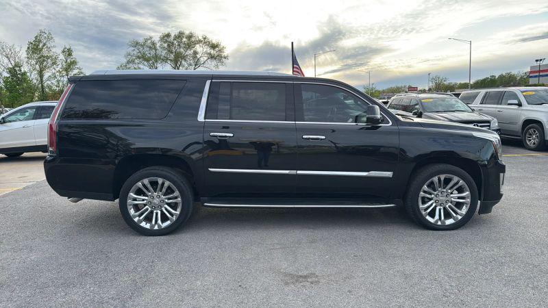 2019 Cadillac Escalade ESV Luxury