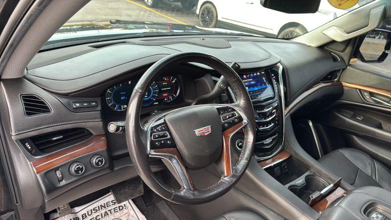 2019 Cadillac Escalade ESV Luxury