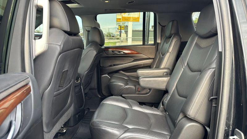 2019 Cadillac Escalade ESV Luxury