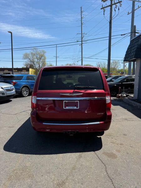 2016 Chrysler Town & Country Limited
