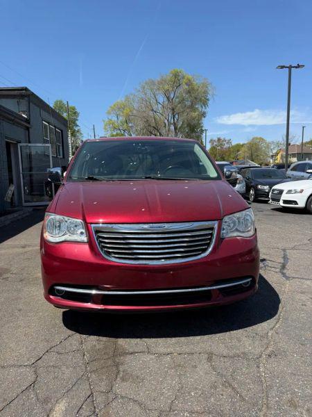 2016 Chrysler Town & Country Limited